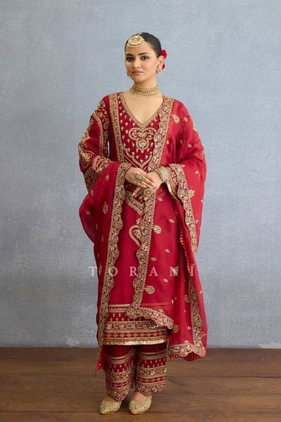 Red zari and dori embroidered kurta set