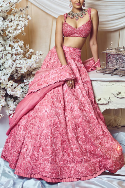 Varun Chakkilam Riuge pink 3D floral embroidered lehenga set VACNOV2318