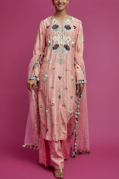 Rose pink geometric embroidery kurta set