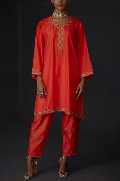 Scarlet red placement embroidered kurta set