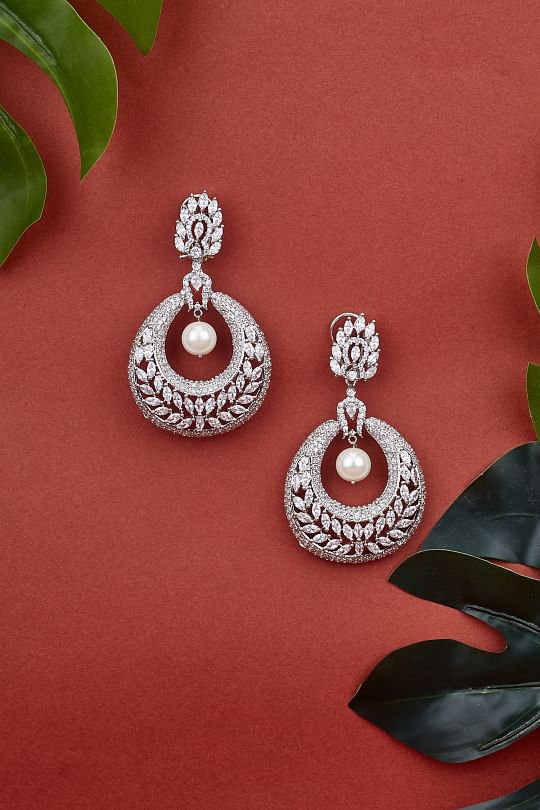 VIVINIA by Vidhi Mehra