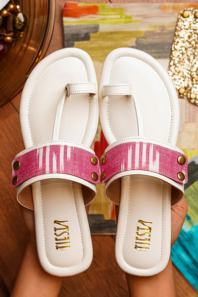 White 3 changeable strap flats