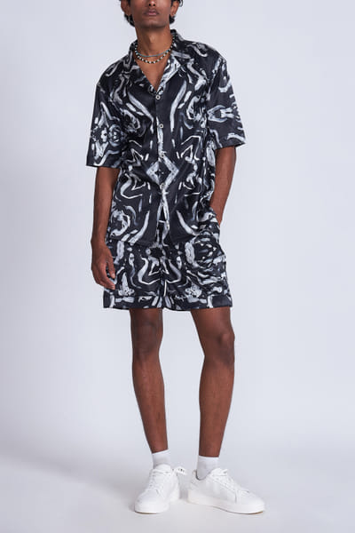 Advait White and black printed shirt AVTJAN24D118