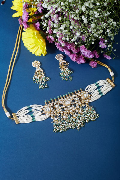 White kundan and pearl choker set