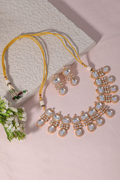 White moissanite embellished necklace set