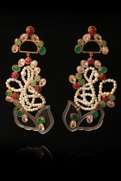 Suhani Pittie White pearl and crystal earrings SUHSEP006