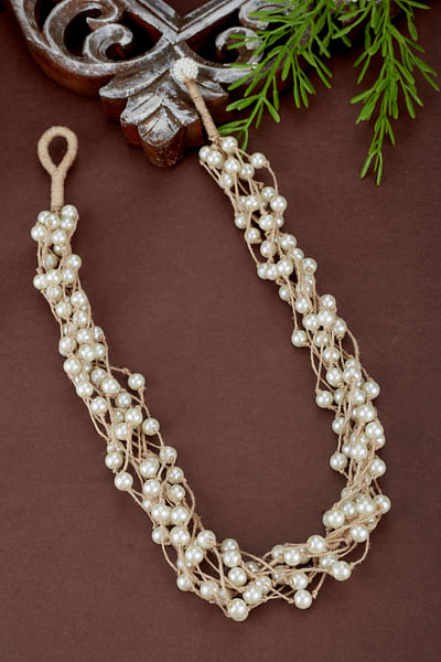 White pearl jute necklace