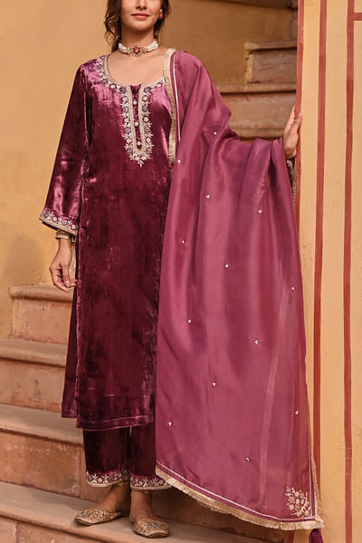 Wine floral embroidery kurta set