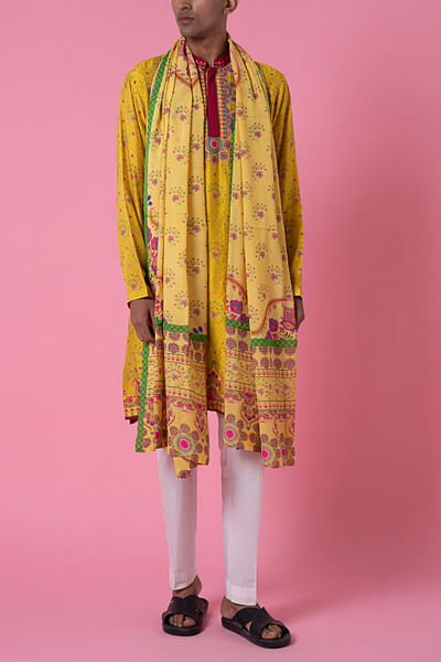 Yellow embroidered stole
