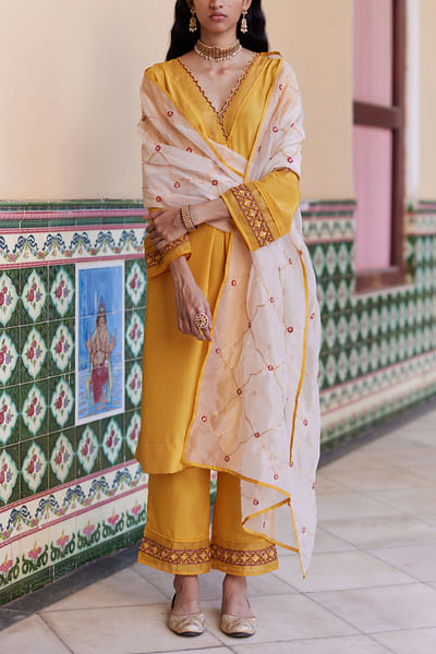 Yellow zardozi embroidery kurta set