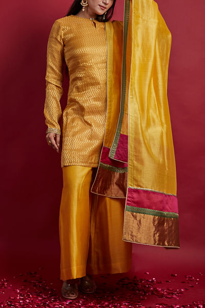 Yellow zari detailed kurta set