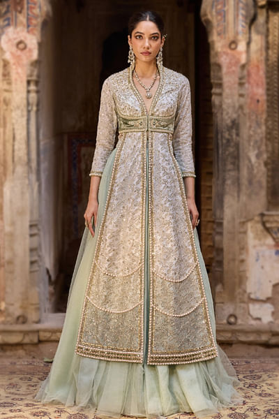 Jade green embroidered front-open jacket set