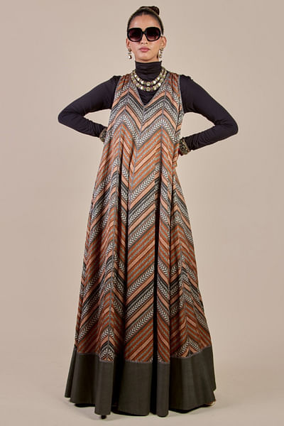 Multicoloured chevron print anarkali set