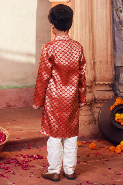 Chotibuti Red brocade banarasi silk kurta set CHOTJUN26D147352