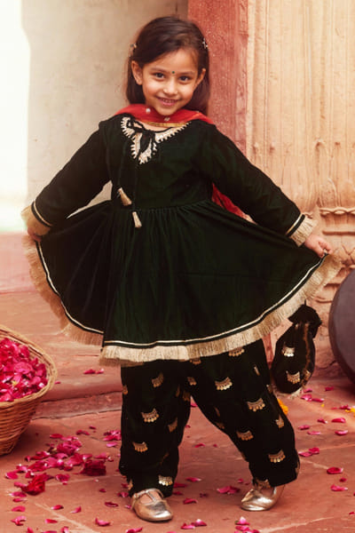 Chotibuti Dark green gold-toned embroidered kurta set CHOTJUN26D147341