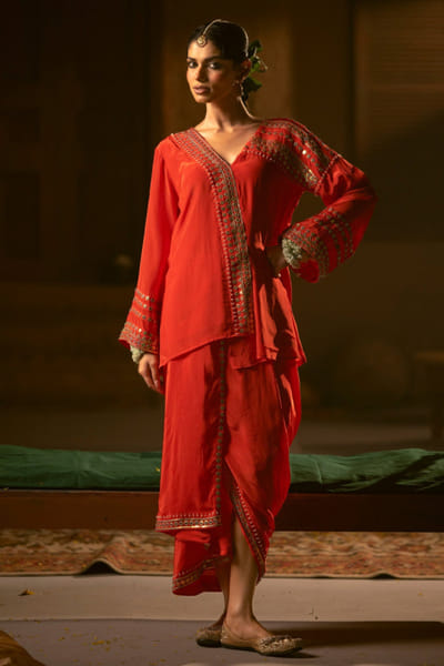 Red appliqué work jacket skirt set