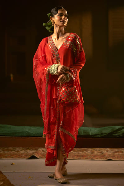 Red appliqué embroidered jacket skirt set