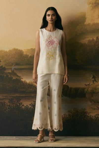Chandrima Ivory floral bead embroidered tunic CHANAUG26D151310