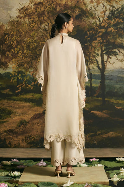 Chandrima Ivory thread embroidered kaftan CHANAUG26D151307