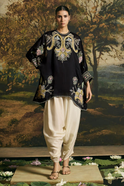 Chandrima Black and ivory thread embroidered tunic set CHANAUG26D151315