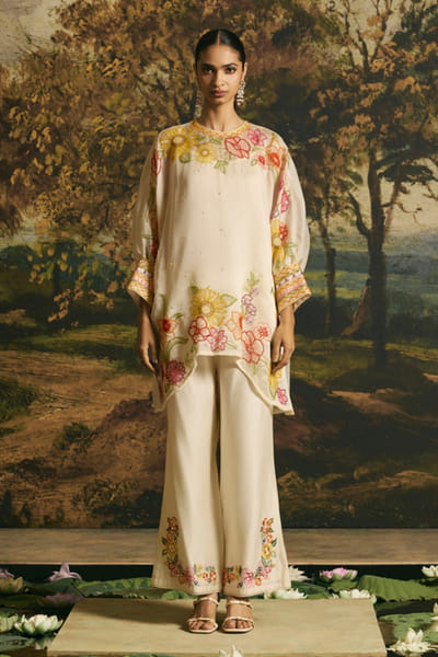 Chandrima Ivory floral cutwork tunic set CHANAUG26D251327