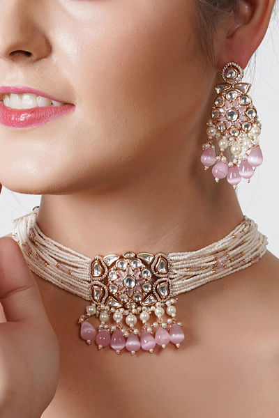 Pearl embellished choker set