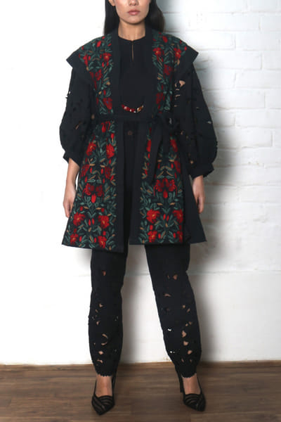 Chandrima Black cotton pleated jacket CHMDRP209