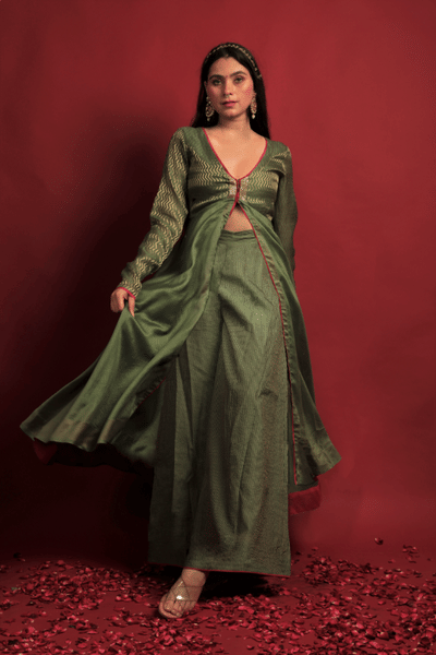 Vinusto Olive green zari woven kurta set VNOAUG23D217