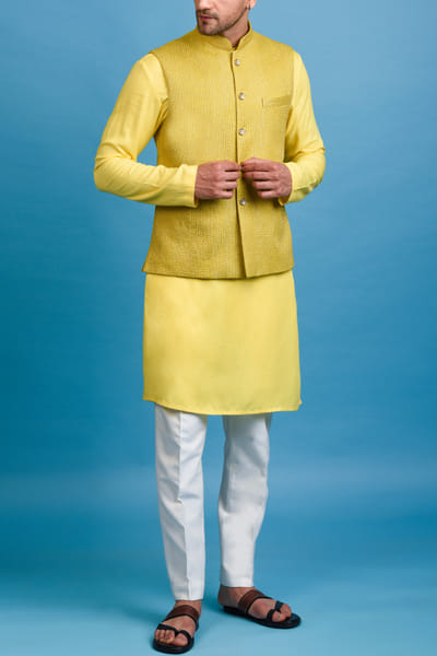 Chatenya Mittal Yellow embroidered kurta set CHTJNND006