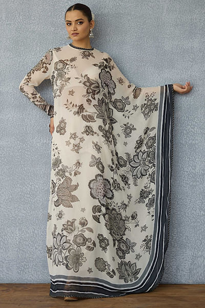 Black and white chintz printed kaftan set