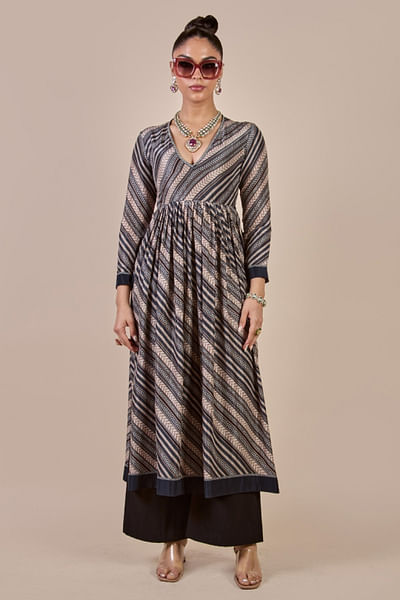 Black and beige chevron printed tunic