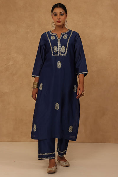 Navy blue floral embroidered kurta set
