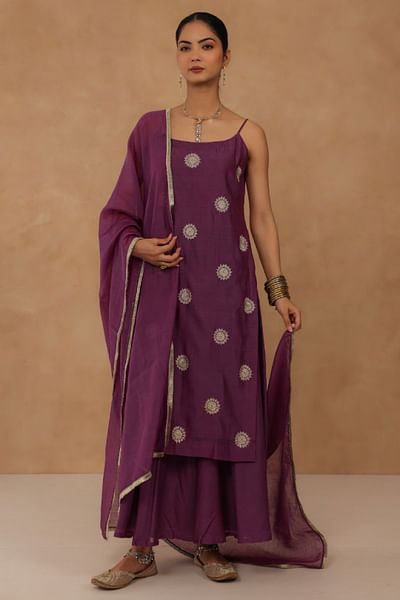 Lilac hand embroidered kurta set