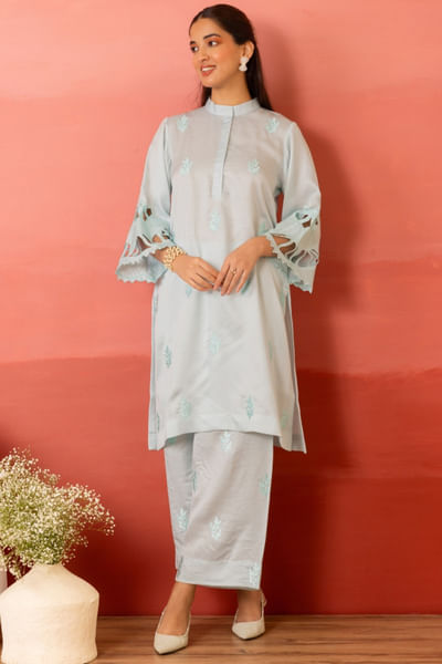 Blue tonal resham embroidered kurta set