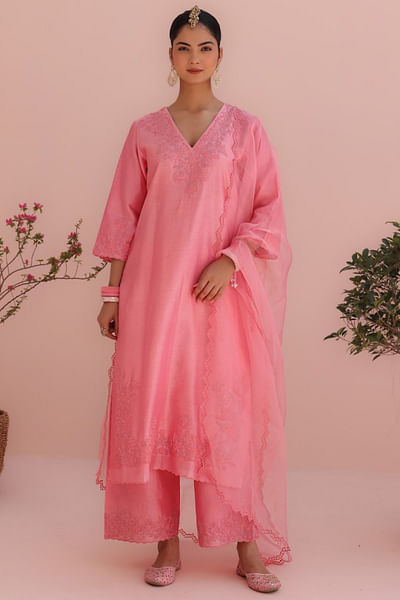 Rose pink floral embroidery kurta set