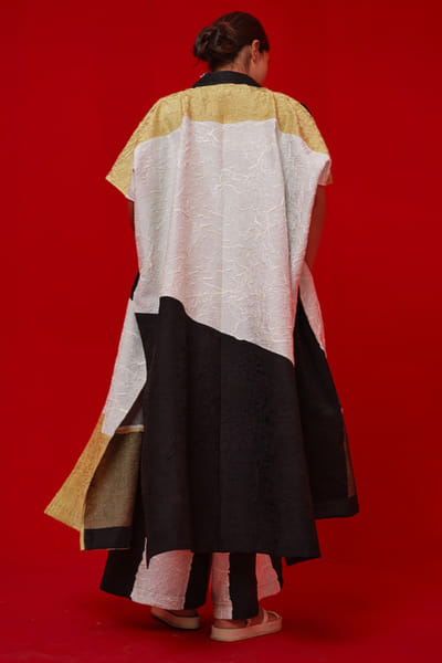 Stoïque Black and ivory colour blocked overlay STOÏMAY26D144692