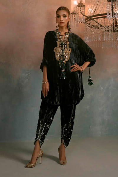 Khushboo & Pankaj Emerald green embroidered co-ord set KHUSAPR26D142870