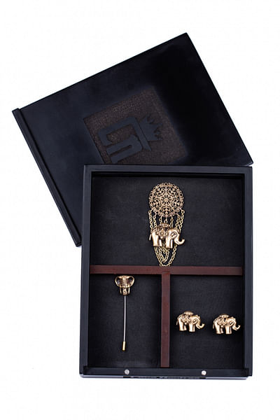 Elephant motif accessory gift box