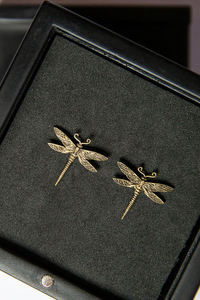 Embellished dragonfly collar tips