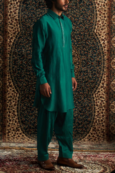 Emerald green chanderi pathani kurta set