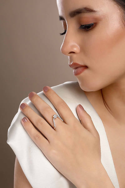 White gold floral cubic zirconia ring