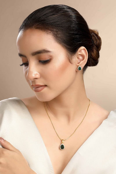Gold emerald and zirconia pendant necklace set