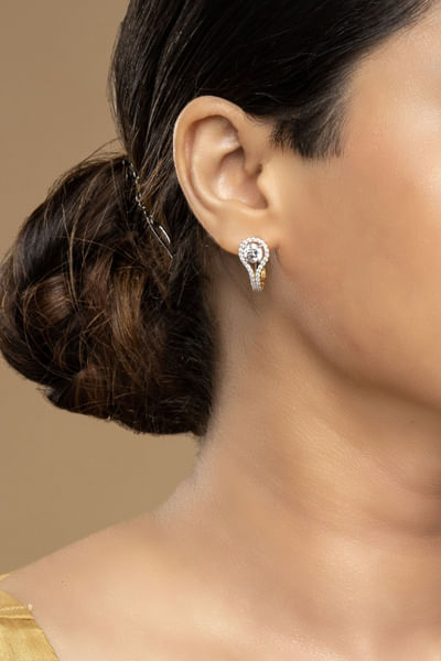 Sparkling silver earrings