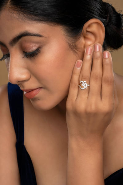 Gold Om silver zircon ring