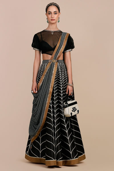 Black gota embroidered stole