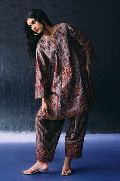 Bo tree Copper thread and zari embroidered kurta set BOTRJUL26D149059