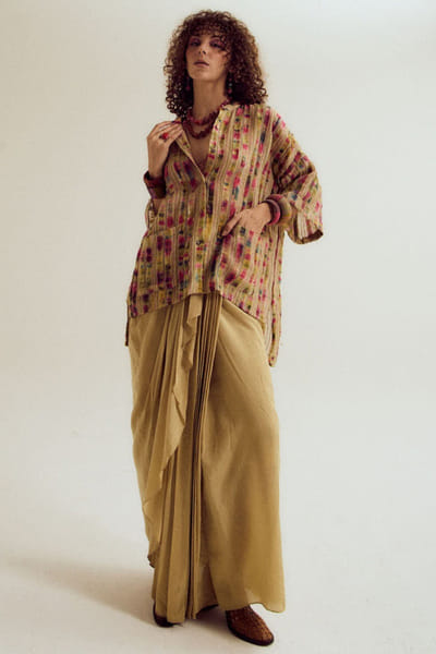 Ecru thread embroidered skirt set