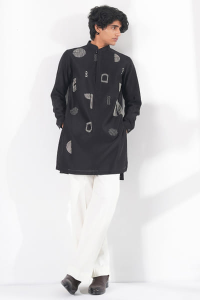 Black motif embroidered short kurta