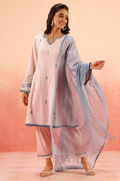 Pink aari embroidery kurta set