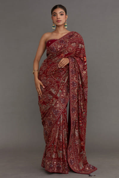 DAR-E-AAB Dark red embroidered motif sari set DAREJUN26D147360